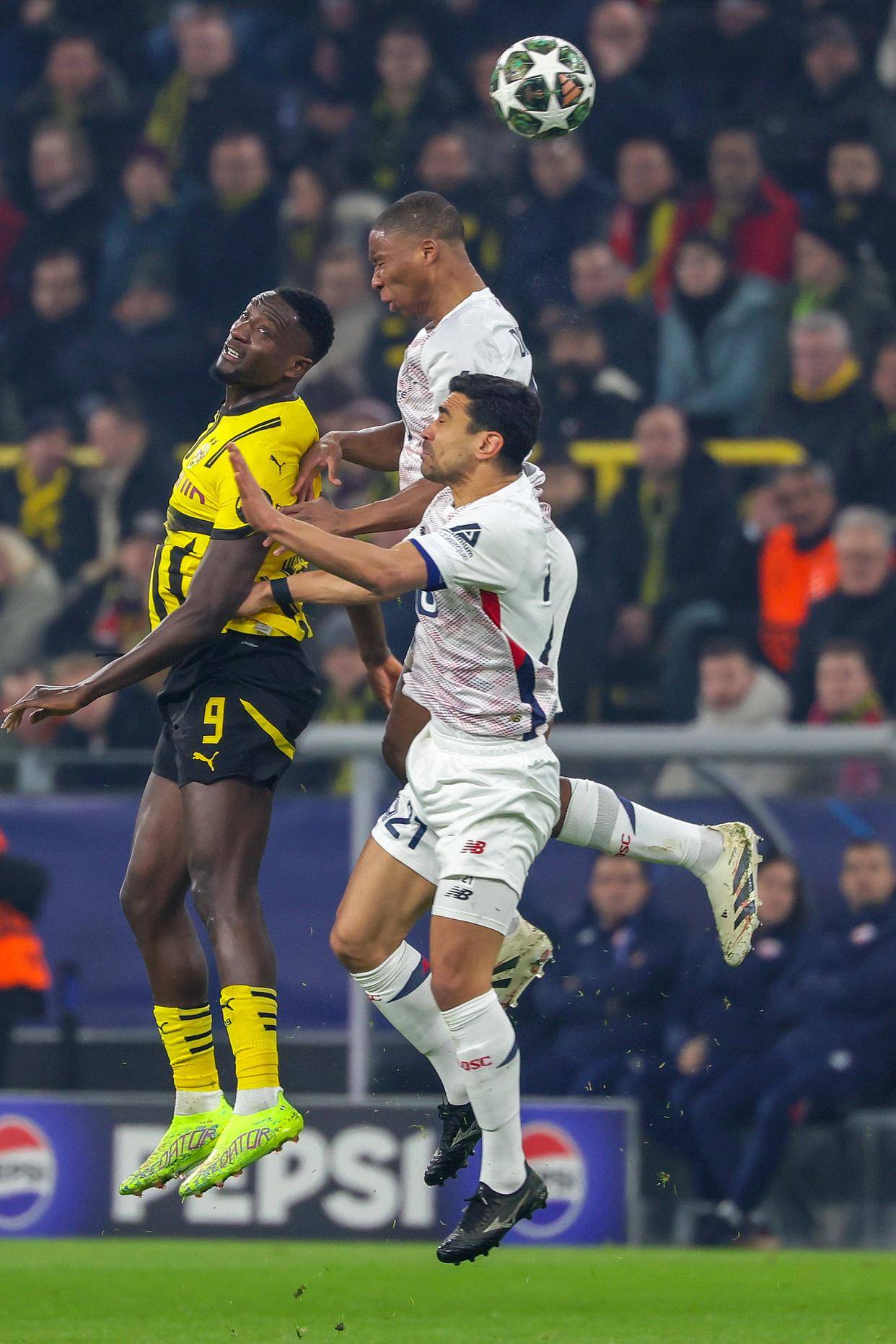 关于斯特拉斯堡客场战平里尔，表现稳健的信息